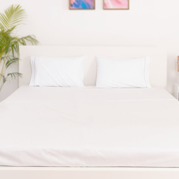 Silver Chess on White Percale, 300 TC Bedsheet Set