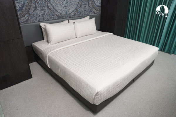 Silver, 300TC, Check in Checks Bedsheet Set