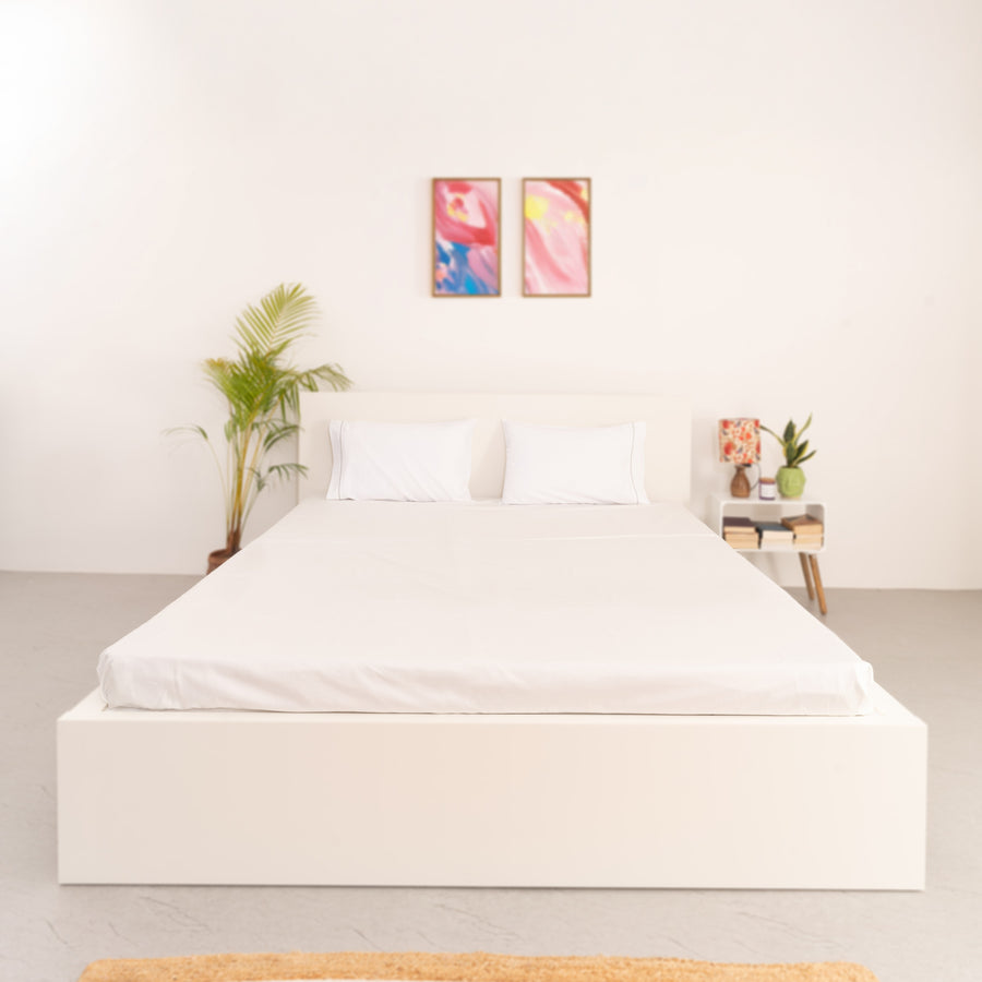 Silver Chess on White Percale, 300 TC Bedsheet Set